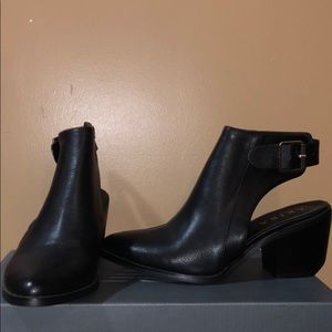 Brand new Akira boots